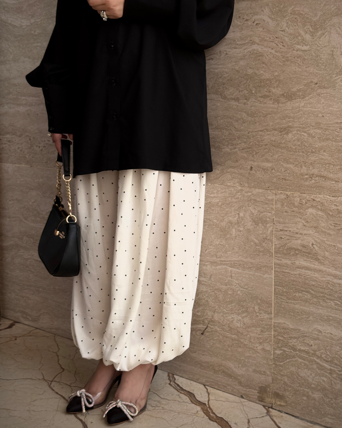 Noir & Dots